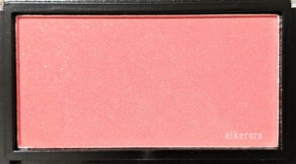ダイソー(DAISO)×ユーアーグラム(URGLAM) チークブラッシュ 01 ピンク 色味(パレット)